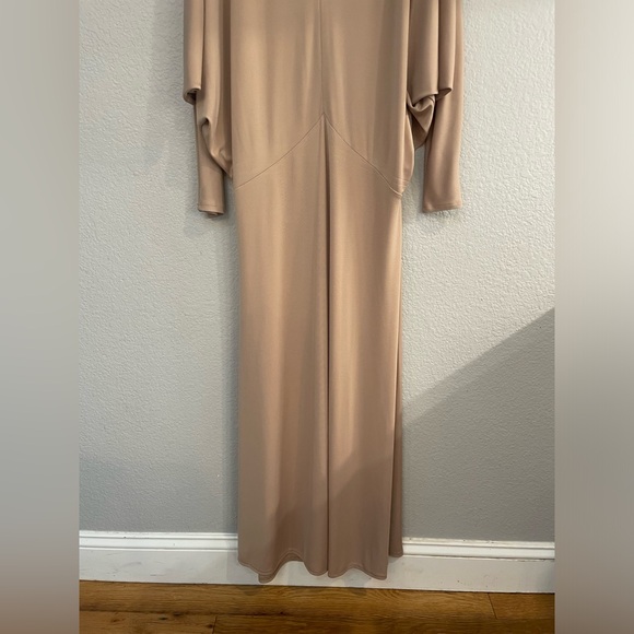 Zara Bat Wing Maxi Dress - Picture 8 of 11